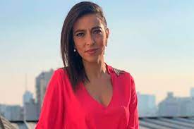 Luego de varios gritos y aplausos, la presentadora fue consultada por la entrevista que le hizo a macri y respondió: Coronavirus Roxy Vazquez Confirmo Que Contrajo Covid 19 Y Sergio Lapegue Esta A La Espera De Sus Resultados La Nacion