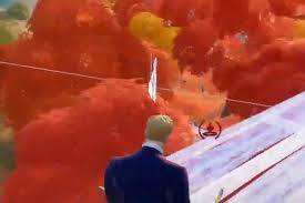 Die anomalien) ist ein fremdwort aus dem griechischen und bedeutet „unregelmäßigkeit, das zugehörige adjektiv heißt im deutschen anomal. Fortnite So Untersucht Man Eine Anomalie Die In Weeping Woods Entdeckt Wurde Blengaone