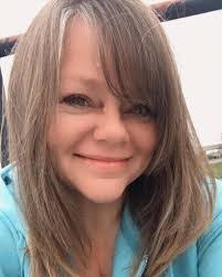 Jodie Hunter's Instagram, Twitter & Facebook