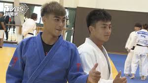 仙台市の武道協会所属の師範が、親切丁寧に、初心者から上級者まで指導いたします。 初心者の方には用具もお貸ししますので、来館した際にその旨を師範にお話しください。 また指導日には、運動着等の動きやすい服装でご参加ください。 対 象. F4gtepdcwfl0im