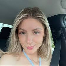 Mariah Thacker's Instagram, Twitter & Facebook