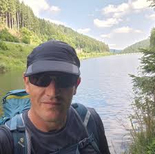 Am vergangenen Samstag liefen wir den "Durbacher Weitblick " als Light  Variante 8 statt 11 km. Ja gut war eher Nebelsicht 😜 , dennoch sehr schön  auch der Schlumpf Pfad auf der