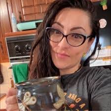 Candice Burnham's Instagram, Twitter & Facebook