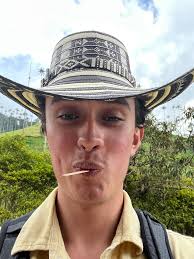 Hey everyone, I'm looking for a male roommate (23-26y) in Uptown/State  Thomas/Greenville area starting sometime from Sep-Nov. Some info about me:  I'm 24 and work from home, looking to move to Dallas