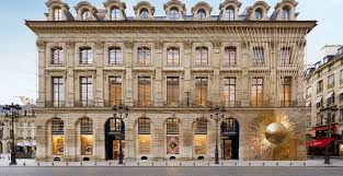 Peter marino architect list of employees: Inside Peter Marino S New Art Inspired Louis Vuitton Flagship In Paris Galerie