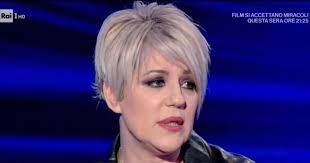 Manuela villa è la protagonista del faccia a faccia di io e te. Maturita 2020 Manuela Villa Faro L Esame A 56 Anni All Epoca Mi Sono Rifiutata Per Paura Dell Interrogazione Il Fatto Quotidiano