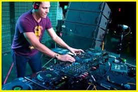 Dj tolunay absorbing club mix bass boosted. Aldi S Blog Nama Nama Dj Top
