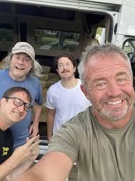 Mark Tye's Instagram, Twitter & Facebook