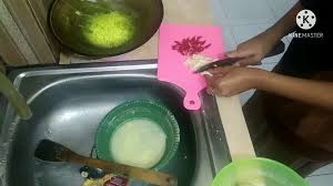 Pakar kuliner nusantara ini telah malang melintang di dunia kuliner sejak muda. Masak Asam Manis
