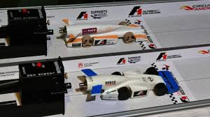 Hamilton espera continuar no próximo ano na fórmula 1 mas avisa: Greek Team Named Champions At F1 In Schools World Finals