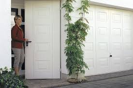 Nebentüren sind immer sehr praktisch, wenn sie schnell gegenstände aus der garage holen möchten, ohne das. Nebeneingangsturen Garage Dold Tore De