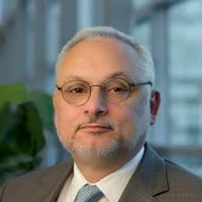 Dr. Raphael Bueno, MD