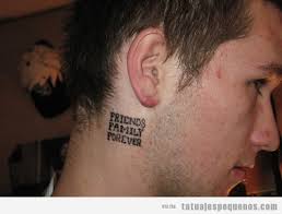 40 Tatuajes Pequenos Para Hombres Tatuajes Pequenos Los tatuajes con letras son muy originales y especiales si lo que quieres representar en tu piel es algo muy especial en tu vida. 40 tatuajes pequenos para hombres