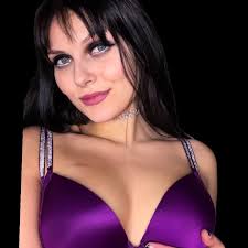 Ο χρήστης Adelson Junior (@adelsonjuniorart) είναι LIVE