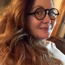 Mara Brooks's Instagram, Twitter & Facebook