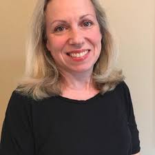 Mandy Main's Instagram, Twitter & Facebook