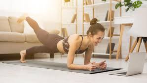Perfekt auf dein ziel & fitness level abgestimmt. Functional Training Die Besten Ubungen Fur Frauen Fur Zuhause Fitness
