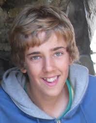 Damien Wakefield's Instagram, Twitter & Facebook