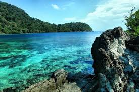 Senarai yang diberikan adalah memerlukan penelitian dari pihak sekolah dan ibubapa. 15 Pulau Menarik Di Malaysia Yang Menyentuh Hati Kerana Kejernihan Air Yang Krystal Clear Cari Homestay