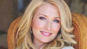 Hollywood Matchmaker Amber Kelleher-Andrews Dies Of Ovarian Cancer;  Symptoms To Look Out For