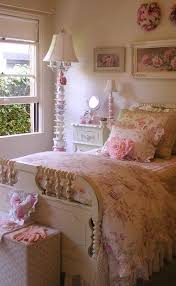 All the best country chic bedroom decor and style ideas! 53 Sweet Shabby Chic Bedroom Decor Ideas Engineering Basic