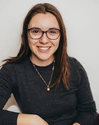 Regina Wheeler's Instagram, Twitter & Facebook