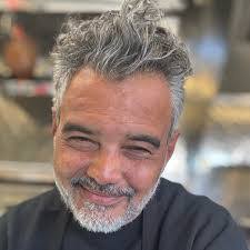 Joe Valentin's Instagram, Twitter & Facebook