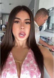 Analee Herrera's Instagram, Twitter & Facebook