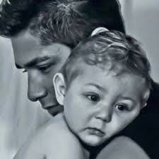 Alex Morones's Instagram, Twitter & Facebook