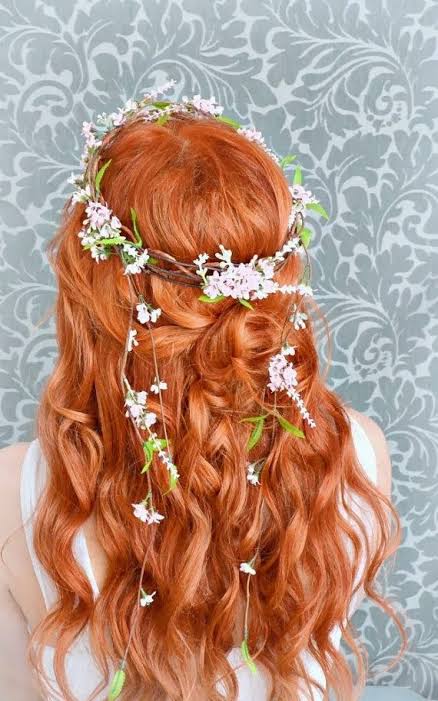 More Fabulous Pins: Wedding Hair: Flower Garlands and Red Hair