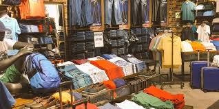 Arturo calle, el emporio de la confección en colombia la marca de ropa masculina que domina el mercado colombiano ya ha puesto un pie en cuatro países centroamericanos Arturo Calle Cierra Sus Tiendas Pero No Despedira A Sus Trabajadores El Articulo