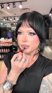 Lipstick Snob: 3 Ways to Style Your Lips ❤️‍🔥