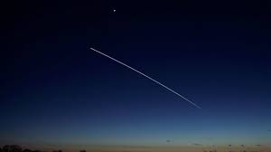 Satelity starlink oddzielą się od rakiety 15 minut po starcie, czyli około godziny 20:15. Kosmiczny Pociag Starlink Nad Polska Kiedy I O Ktorej Godzinie Gdzie Mozna Go Zobaczyc Wiadomosci