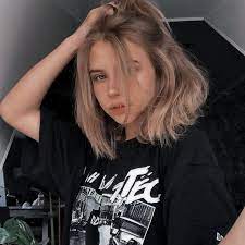 Features selected materialsmade of abs resin material, good flexibility and will not harm your hair tooth designthe part of the headband that contacts the hair is designed with 35+ korean curtain bangs styles that look good on everyone | kbeauty addiction. Pin By Elise On Skater Girl Hair Styles Aesthetic Hair Long Bob Hairstyles