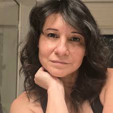 Candy tree for Halloween attracts excited visitors