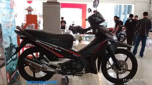 Modifikasi motor karisma 125 warna hitam di 2019 motor hitam. Modifikasi Motor Supra X 125 Warna Hitam Arena Modifikasi