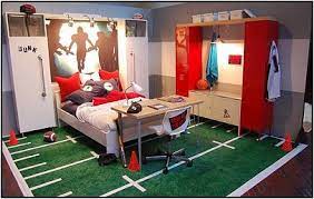 Your Boys Will Never Want To Leave Their Awesome Bedroom After You Decorate Using Any Of These Amazin Boy Sports Bedroom Sports Themed Bedroom Teenage Boy Room