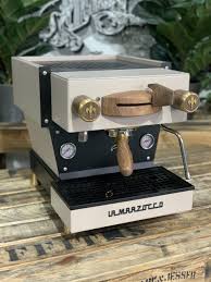 The bosch verobar 100 (which is the reference we present here, although there are more recent models such as the verobar 600) weighs more than 10 kilograms and has a size of 30. La Marzocco Linea Mini 1 Group Sand Timber Coffee Machine Warehouse