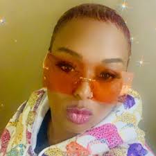 I refuse to date a man if he can't afford to fly me to Grease or Due by  🤷🏼‍♀️" #shesaid