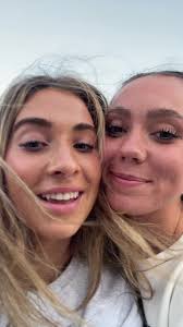 emma hofer (@emmanhofer)