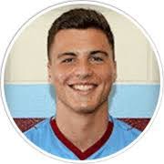 Charlie Barks's Instagram, Twitter & Facebook