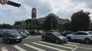 選取工作列上的 喇叭 圖示。 接下來，選取箭號 ，以開啟與電腦連線的音訊裝置清單。 檢查您的音訊是否正使用您偏好的音訊裝置播放，例如喇叭或耳機。 如果這樣做無法解決問題，請繼. Wufuhdfjyonytm