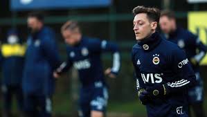 Born 15 october 1988) is a footballer who plays for spanish la liga club real madrid and for the german. Son Dakika Mesut Ozil In Maasi Belli Oldu Mesut Ozil Fenerbahce De