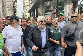 images?q=tbn:ANd9GcSCb3jo7jHakKWERWEH9V5jrJN6t2n-Gun58A&s