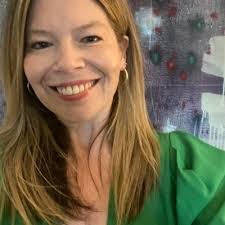 Julia Toliver's Instagram, Twitter & Facebook