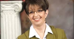 Leann Duke's Instagram, Twitter & Facebook