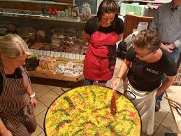 Celebrate zelebrieren to celebrate zelebrieren. Zelebrieren Der Paella Picture Of Villinger Feinkost Titisee Neustadt Tripadvisor