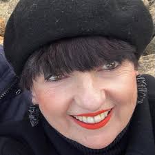 For all the bus passengers buses are changing slightly from 25th May they  are introducing 11 bus from Torquay to Dawlish to make double the capacity  for the college see photos