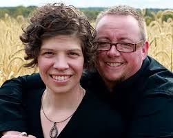 Tara Delong's Instagram, Twitter & Facebook