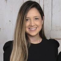 Mariana Dezan's Instagram, Twitter & Facebook